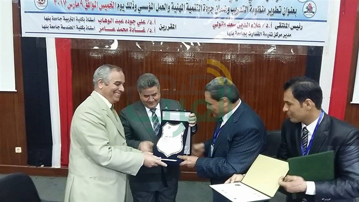 "القاضي": أرفض سياسة العمل فى جزر منعزلة