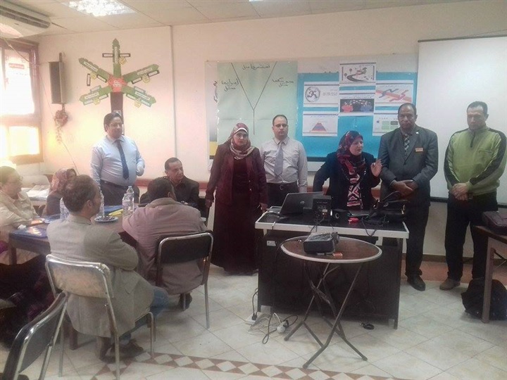 وكيل وزارة التعليم بالشرقية تتابع استكمال برنامج "المعلمون أولا"