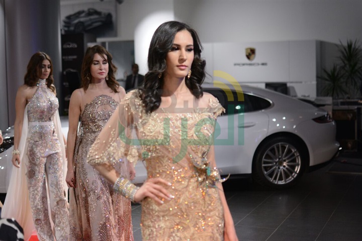 بالصور .. هاني البحيري يطلق عرض أزياء مع سيارة "بورش" بالصور .. هاني البحيري يطلق عرض أزياء مع سيارة "بورش"