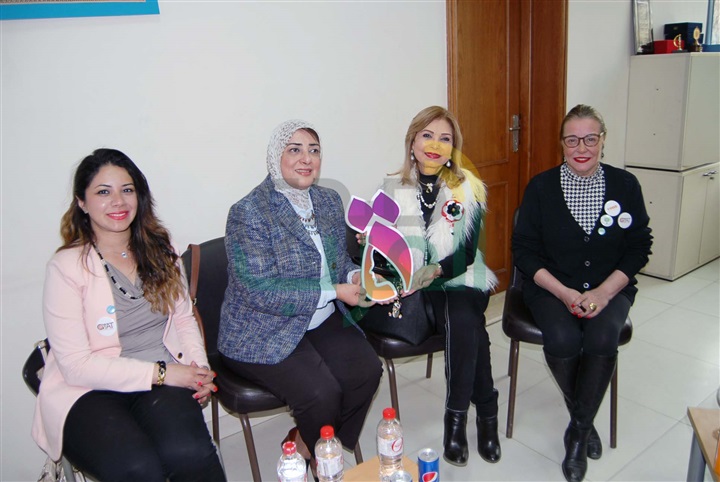 "مها ابو عوف" تشارك فى "احتفالية اليوم العالمى للمراه "بمكتبة مدينة نصر" "مها ابو عوف" تشارك فى "احتفالية اليوم العالمى للمراه "بمكتبة مدينة نصر"
