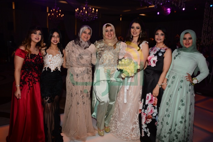 بالصور.. تامر حسني والليثي يشعلان زفاف مصطفى ومنة بالصور.. تامر حسني والليثي يشعلان زفاف مصطفى ومنة