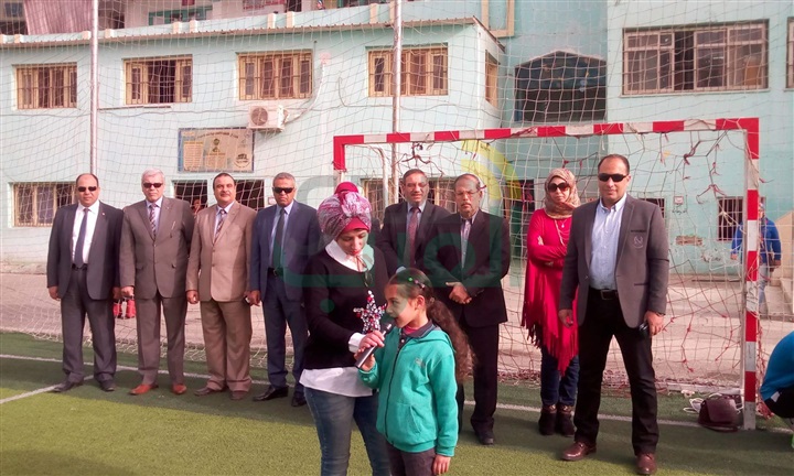 بالصور.. تكريم أوائل الشهادات بمدارس الشبان المسلمين ببنها