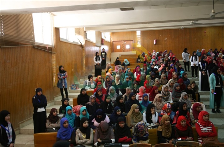 جامعة جنوب الوادي تنطم ندوة عن التلوث الغذائي