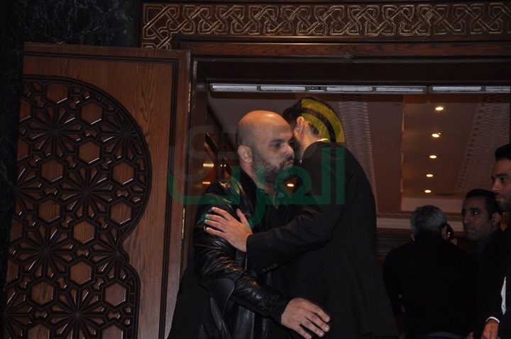  بالصور .. أنغام وعزيز الشافعى وهشام عباس ومحمد فؤاد فى عزاء والد أمير طعيمه 