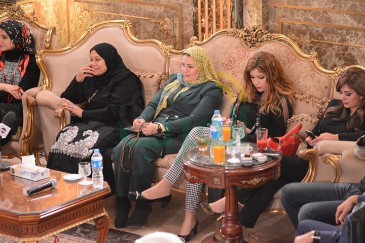 بالصور.. صالون المحور يحتفل بعيد الأم بحضور ياسمين الخيام وعفاف شعيب وهشام الجخ بالصور.. صالون المحور يحتفل بعيد الأم بحضور ياسمين الخيام وعفاف شعيب وهشام الجخ