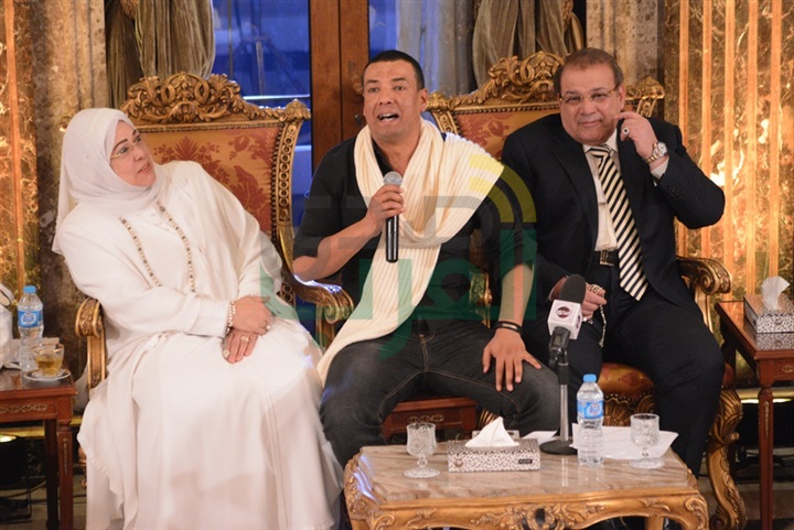 بالصور.. صالون المحور يحتفل بعيد الأم بحضور ياسمين الخيام وعفاف شعيب وهشام الجخ بالصور.. صالون المحور يحتفل بعيد الأم بحضور ياسمين الخيام وعفاف شعيب وهشام الجخ