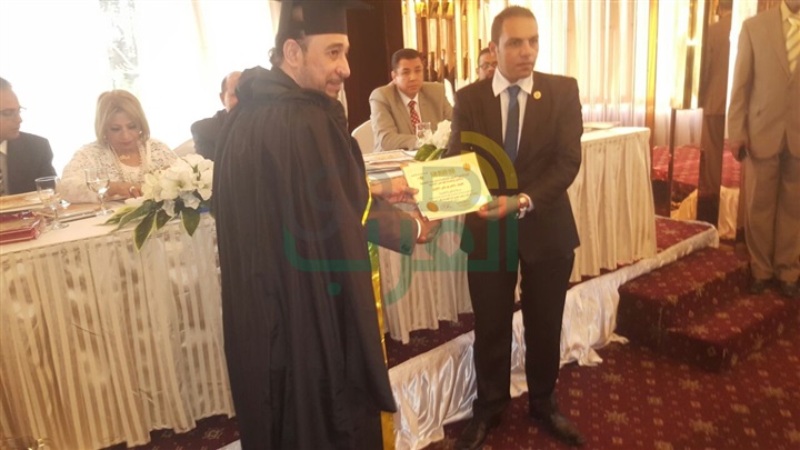 منح الدكتوراة الفخرية للأميرة صيته بنت عبد العزيز وسمو الشيخ محمد الطويل وسمو الشيخ ناصر الطويل منح الدكتوراة الفخرية للأميرة صيته بنت عبد العزيز وسمو الشيخ محمد الطويل وسمو الشيخ ناصر الطويل
