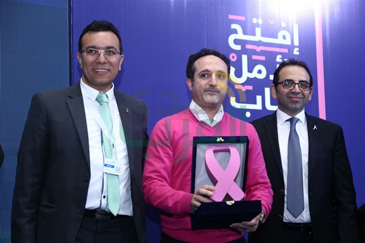 بالصور.. تكريم وزيرة الهجرة و يسرا وليلى علوي وشريف مدكور في ختام حفل بهية بالصور.. تكريم وزيرة الهجرة و يسرا وليلى علوي وشريف مدكور في ختام حفل بهية