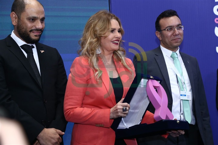 بالصور.. تكريم وزيرة الهجرة و يسرا وليلى علوي وشريف مدكور في ختام حفل بهية بالصور.. تكريم وزيرة الهجرة و يسرا وليلى علوي وشريف مدكور في ختام حفل بهية