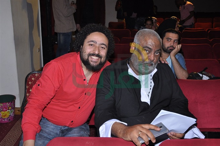 بالصور.. فريق أوبريت "البردة" يعود للبروفات على مسرح النهار بالقصر العيني بالصور.. فريق أوبريت "البردة" يعود للبروفات على مسرح النهار بالقصر العيني