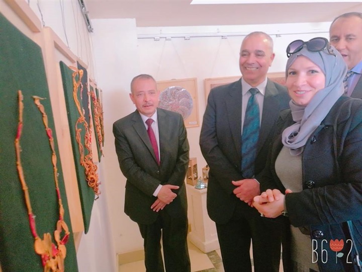افتتاح معرض للمشغولات الفنية بقصر الثقافة