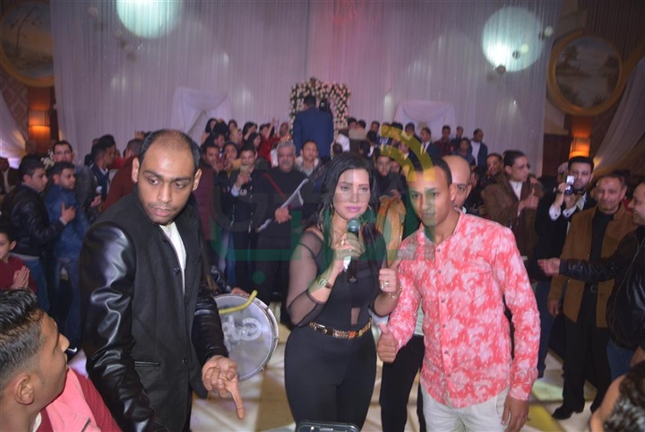 بالصور.. نجوم الغناء يتألقون في حفل زفاف نجل أحمد شيبة بالصور.. نجوم الغناء يتألقون في حفل زفاف نجل أحمد شيبة