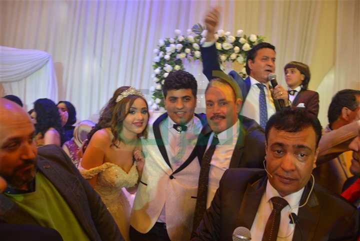 بالصور.. نجوم الغناء يتألقون في حفل زفاف نجل أحمد شيبة بالصور.. نجوم الغناء يتألقون في حفل زفاف نجل أحمد شيبة