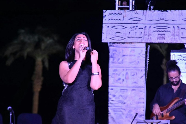بالصور .. بدء حفل افتتاح مهرجان الاقصر للسينما الأفريقية بفقرة غنائية بالصور .. بدء حفل افتتاح مهرجان الاقصر للسينما الأفريقية بفقرة غنائية