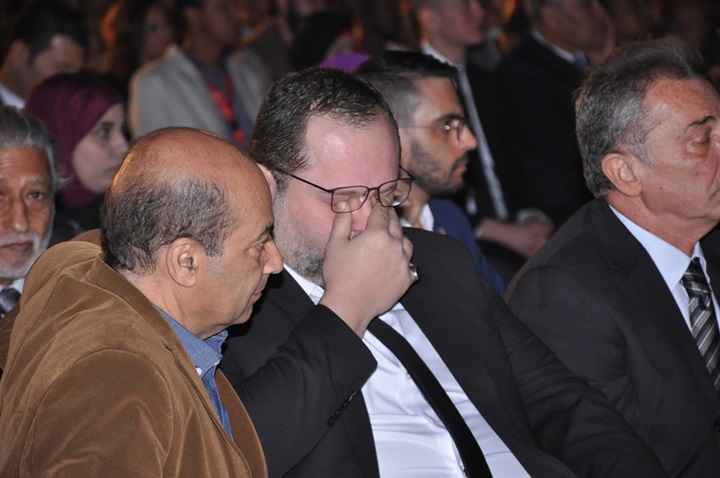 بالصور .. نجل الساحر يتسلم تكريم والده بالأقصر للسينما الافريقية بالصور .. نجل الساحر يتسلم تكريم والده بالأقصر للسينما الافريقية