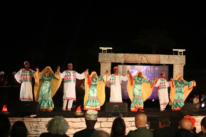 بالصور .. بدء حفل افتتاح مهرجان الاقصر للسينما الأفريقية بفقرة غنائية بالصور .. بدء حفل افتتاح مهرجان الاقصر للسينما الأفريقية بفقرة غنائية