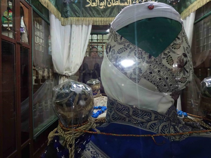 مسجد ومقام سلطان الأولياء أبو العلاء " السلطان أبو العلا " رضي الله عنه ، بمصر - القاهرة .. مسجد ومقام سلطان الأولياء أبو العلاء " السلطان أبو العلا " رضي الله عنه ، بمصر - القاهرة ..