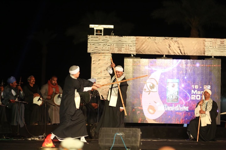 بالصور .. بدء حفل افتتاح مهرجان الاقصر للسينما الأفريقية بفقرة غنائية بالصور .. بدء حفل افتتاح مهرجان الاقصر للسينما الأفريقية بفقرة غنائية