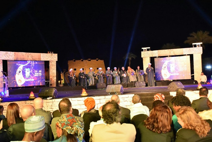 بالصور .. بدء حفل افتتاح مهرجان الاقصر للسينما الأفريقية بفقرة غنائية بالصور .. بدء حفل افتتاح مهرجان الاقصر للسينما الأفريقية بفقرة غنائية