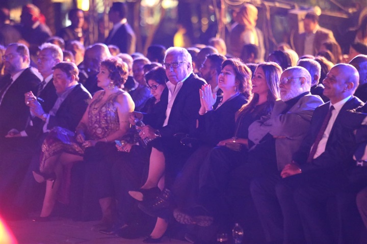بالصور .. بدء حفل افتتاح مهرجان الاقصر للسينما الأفريقية بفقرة غنائية بالصور .. بدء حفل افتتاح مهرجان الاقصر للسينما الأفريقية بفقرة غنائية