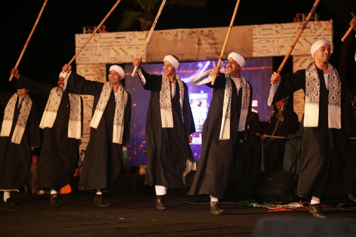 بالصور .. بدء حفل افتتاح مهرجان الاقصر للسينما الأفريقية بفقرة غنائية بالصور .. بدء حفل افتتاح مهرجان الاقصر للسينما الأفريقية بفقرة غنائية