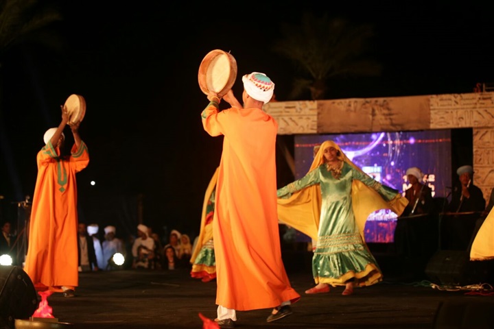 بالصور .. بدء حفل افتتاح مهرجان الاقصر للسينما الأفريقية بفقرة غنائية بالصور .. بدء حفل افتتاح مهرجان الاقصر للسينما الأفريقية بفقرة غنائية