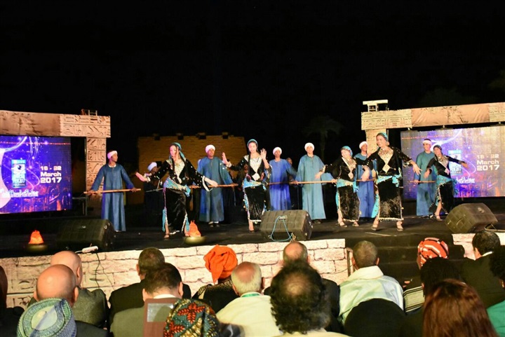 بالصور .. بدء حفل افتتاح مهرجان الاقصر للسينما الأفريقية بفقرة غنائية بالصور .. بدء حفل افتتاح مهرجان الاقصر للسينما الأفريقية بفقرة غنائية