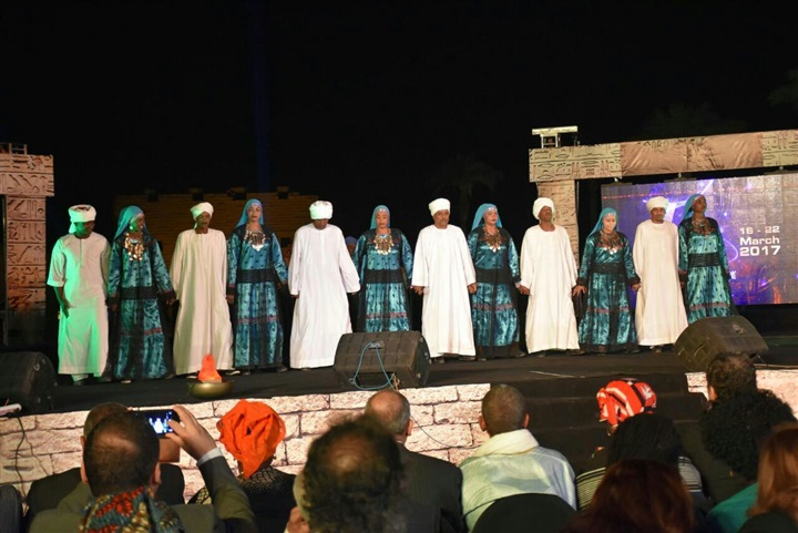بالصور .. بدء حفل افتتاح مهرجان الاقصر للسينما الأفريقية بفقرة غنائية بالصور .. بدء حفل افتتاح مهرجان الاقصر للسينما الأفريقية بفقرة غنائية