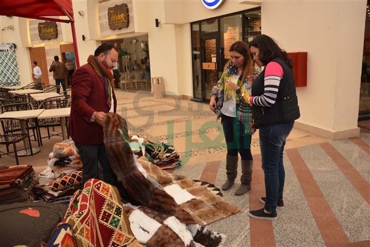 بازار "يوم الأم" بتيفولى بحضور "سيدات المجتمع" بازار "يوم الأم" بتيفولى بحضور "سيدات المجتمع"