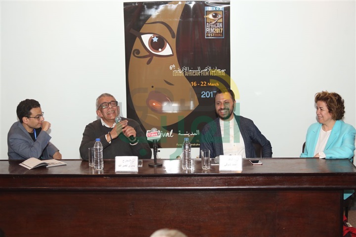 بدء ندوة كتاب "يسري نصر الله" ضمن فعاليات مهرجان "الأقصر للسينما الإفريقية" بدء ندوة كتاب "يسري نصر الله" ضمن فعاليات مهرجان "الأقصر للسينما الإفريقية"