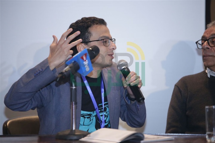 بدء ندوة كتاب "يسري نصر الله" ضمن فعاليات مهرجان "الأقصر للسينما الإفريقية" بدء ندوة كتاب "يسري نصر الله" ضمن فعاليات مهرجان "الأقصر للسينما الإفريقية"