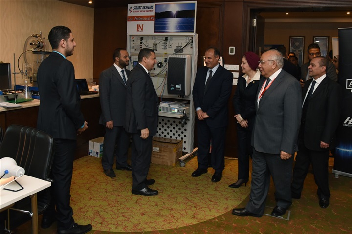 فرحات يفتتح المؤتمرالدولي الأول لهندسة الكيمياء والطاقة والبيئة 