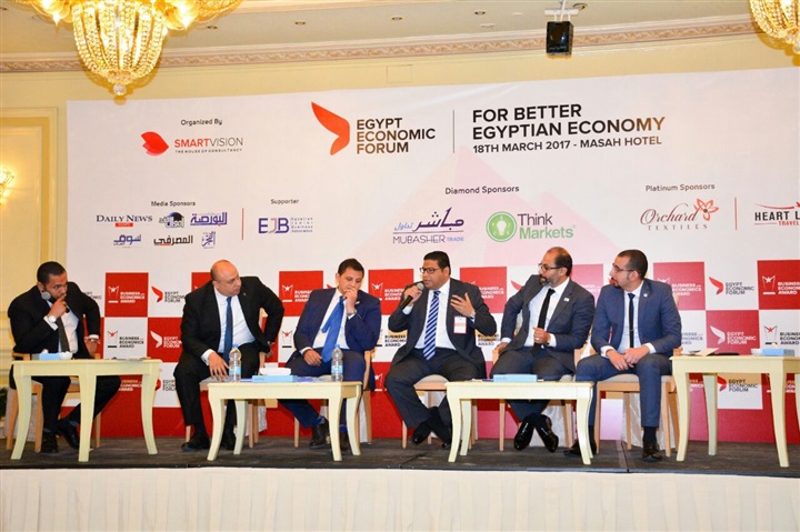 داكر عبد اللاه يستبعد حدوث فقاعة عقارية ويؤكد دور الصناديق العقارية فى دفع الاستثمارات داكر عبد اللاه يستبعد حدوث فقاعة عقارية ويؤكد دور الصناديق العقارية فى دفع الاستثمارات