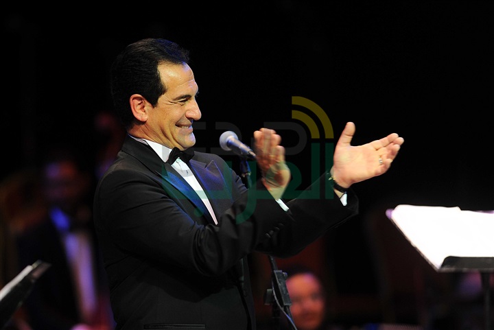 بالصور.. محمد ثروت يشعل الذكرى الـ 40 للعندليب بالأوبرا بالصور.. محمد ثروت يشعل الذكرى الـ 40 للعندليب بالأوبرا