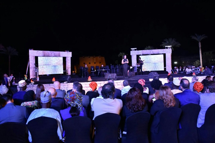 بالصور .. بدء حفل افتتاح مهرجان الاقصر للسينما الأفريقية بفقرة غنائية بالصور .. بدء حفل افتتاح مهرجان الاقصر للسينما الأفريقية بفقرة غنائية