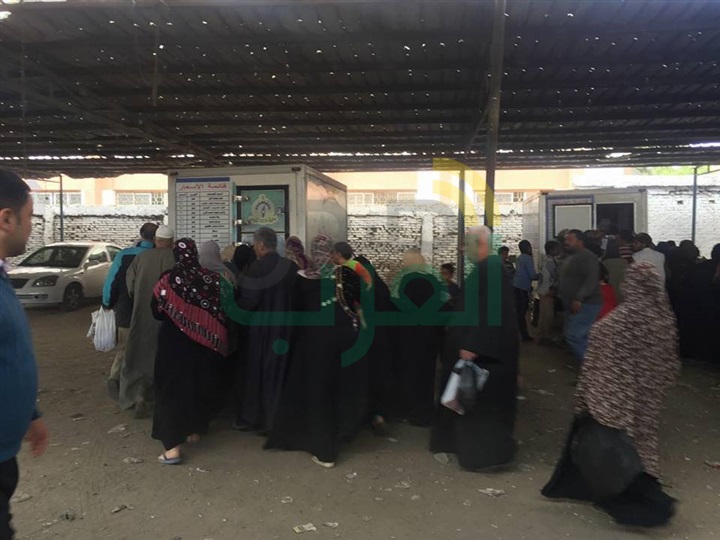 بالصور.. نقل سيارات الخدمة الوطنية لموقف بهتيم