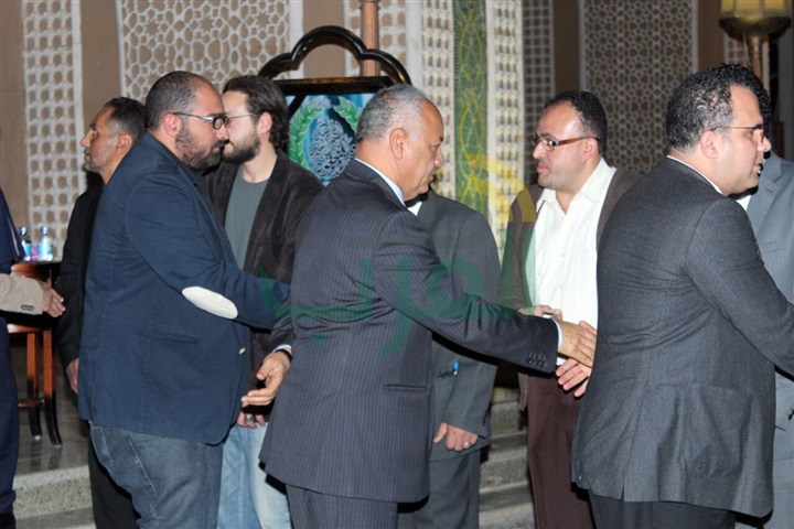 بالصور ..علي الدين هلال وجابر عصفور وآسر ياسين ورجال الفكر والثقافة في عزاء السيد ياسين بالصور ..علي الدين هلال وجابر عصفور وآسر ياسين ورجال الفكر والثقافة في عزاء السيد ياسين