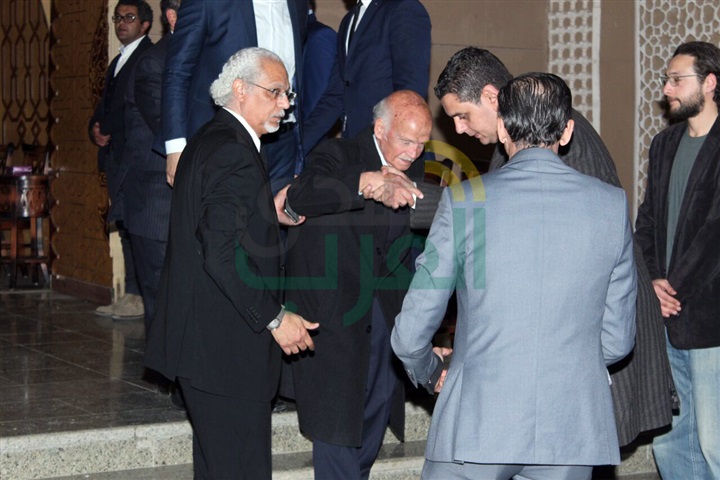 بالصور ..علي الدين هلال وجابر عصفور وآسر ياسين ورجال الفكر والثقافة في عزاء السيد ياسين بالصور ..علي الدين هلال وجابر عصفور وآسر ياسين ورجال الفكر والثقافة في عزاء السيد ياسين