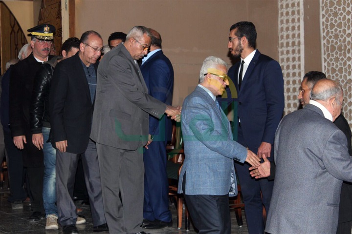 بالصور ..علي الدين هلال وجابر عصفور وآسر ياسين ورجال الفكر والثقافة في عزاء السيد ياسين بالصور ..علي الدين هلال وجابر عصفور وآسر ياسين ورجال الفكر والثقافة في عزاء السيد ياسين