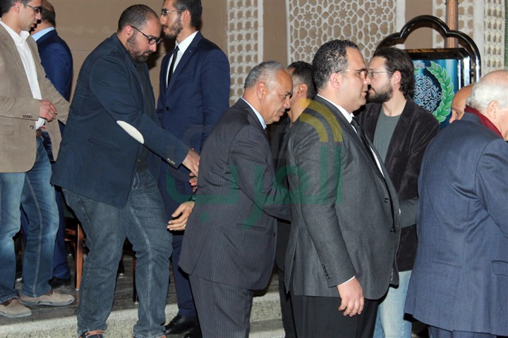 بالصور ..علي الدين هلال وجابر عصفور وآسر ياسين ورجال الفكر والثقافة في عزاء السيد ياسين بالصور ..علي الدين هلال وجابر عصفور وآسر ياسين ورجال الفكر والثقافة في عزاء السيد ياسين