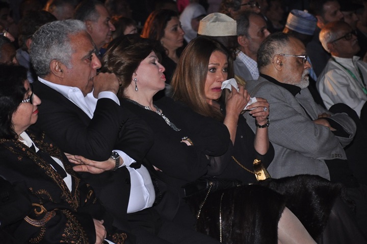 بالصور .. نجل الساحر يتسلم تكريم والده بالأقصر للسينما الافريقية بالصور .. نجل الساحر يتسلم تكريم والده بالأقصر للسينما الافريقية