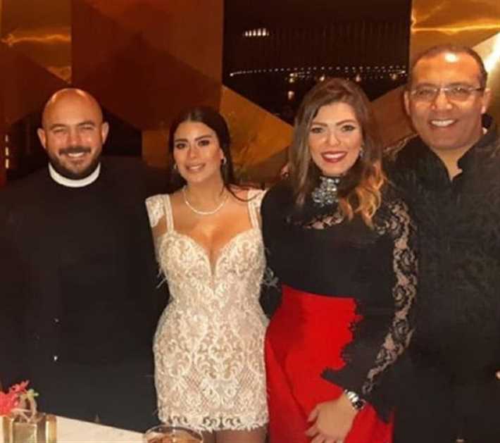 بالصور.. نجوم الفن والمشاهير فى حفل زفاف محمود العسيلى وامنية عبد اللطيف بالصور.. نجوم الفن والمشاهير فى حفل زفاف محمود العسيلى وامنية عبد اللطيف