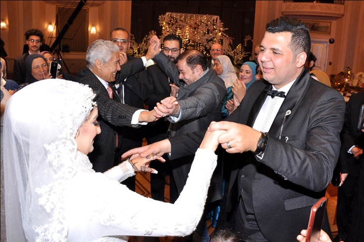 مدحت صالح ومصطفى كامل ومجد القاسم وعلا رامى يحتفلون بزفاف نجل الفنان فيصل خورشيد مدحت صالح ومصطفى كامل ومجد القاسم وعلا رامى يحتفلون بزفاف نجل الفنان فيصل خورشيد