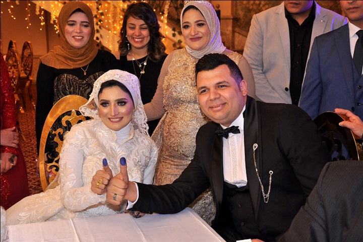مدحت صالح ومصطفى كامل ومجد القاسم وعلا رامى يحتفلون بزفاف نجل الفنان فيصل خورشيد مدحت صالح ومصطفى كامل ومجد القاسم وعلا رامى يحتفلون بزفاف نجل الفنان فيصل خورشيد