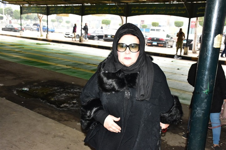 بالصور.. تشيع جثمان الفنانه ماجده الصباحي من مسجد مصطفى محمود بالصور.. تشيع جثمان الفنانه ماجده الصباحي من مسجد مصطفى محمود