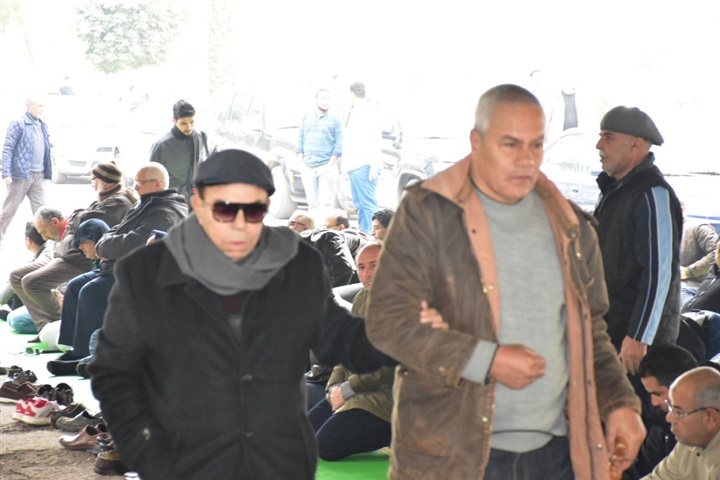 بالصور.. تشيع جثمان الفنانه ماجده الصباحي من مسجد مصطفى محمود بالصور.. تشيع جثمان الفنانه ماجده الصباحي من مسجد مصطفى محمود