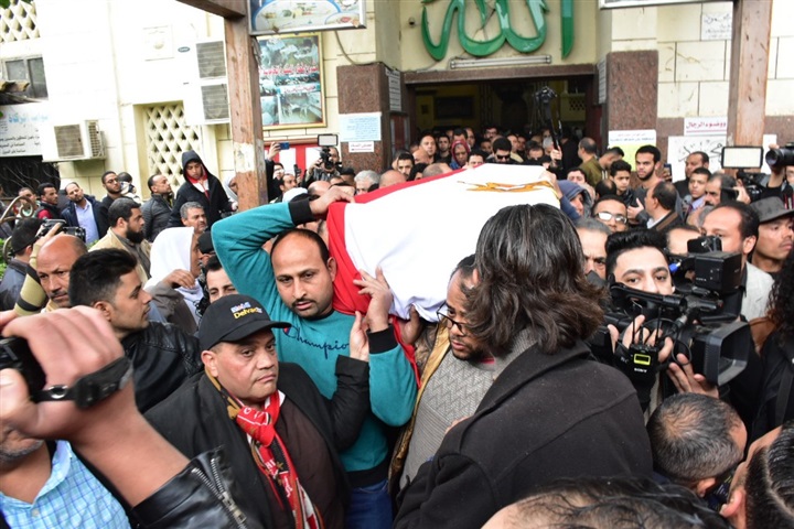 بالصور.. تشيع جثمان الفنانه ماجده الصباحي من مسجد مصطفى محمود بالصور.. تشيع جثمان الفنانه ماجده الصباحي من مسجد مصطفى محمود