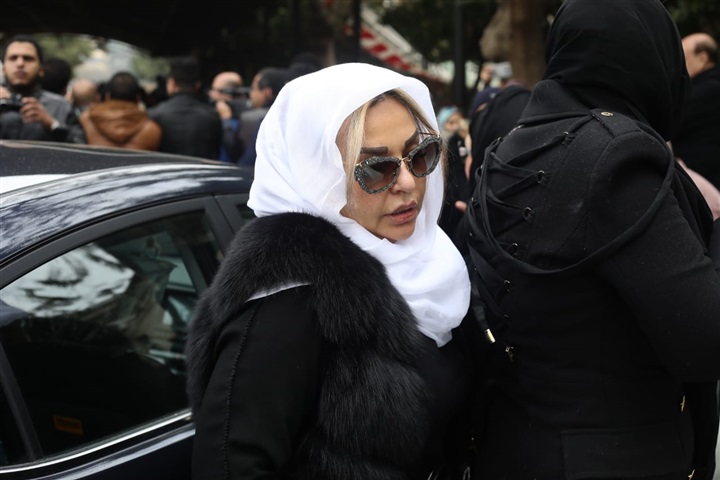 بالصور.. تشيع جثمان الفنانه ماجده الصباحي من مسجد مصطفى محمود بالصور.. تشيع جثمان الفنانه ماجده الصباحي من مسجد مصطفى محمود