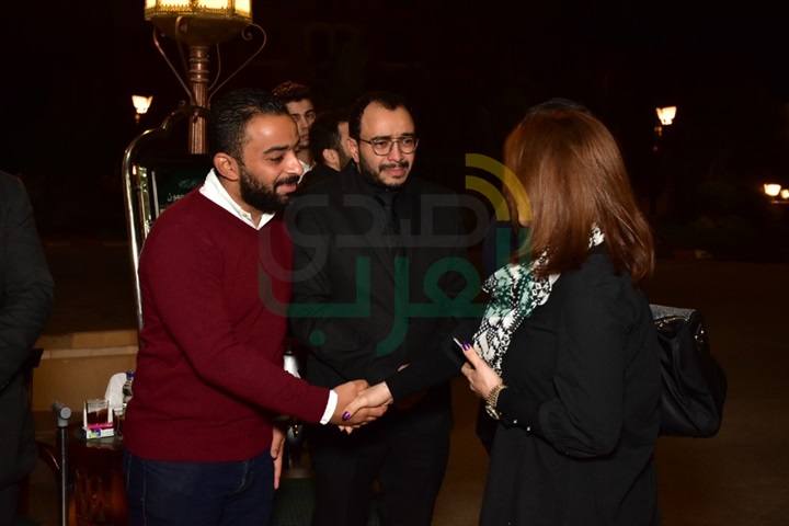 بالصور.. وصول خالد جلال وميريت الحريري ومحمدعز لتقديم العزاء في والدة حسام داغر بالصور.. وصول خالد جلال وميريت الحريري ومحمدعز لتقديم العزاء في والدة حسام داغر
