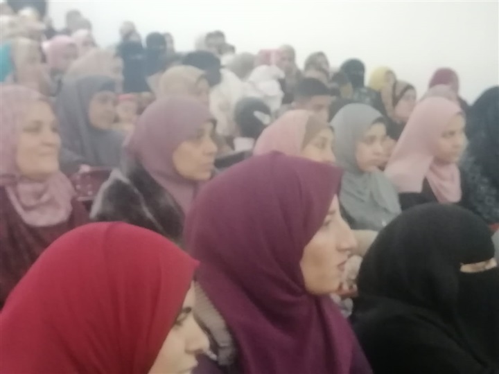 بالصور.. جامعة كفرالشيخ تمنح باحثة درجة الدكتوراه في فلسفة التربية
